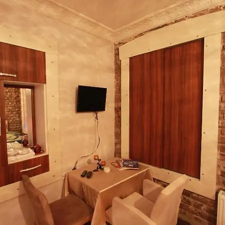 Cezayir Apartment