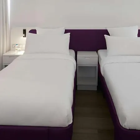 Hotel Yotel Airport, Entrance Istambul