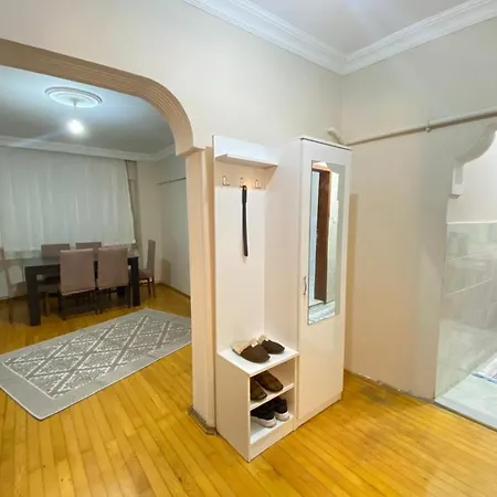 2 Bedrooms Central Area Located 2 Floor