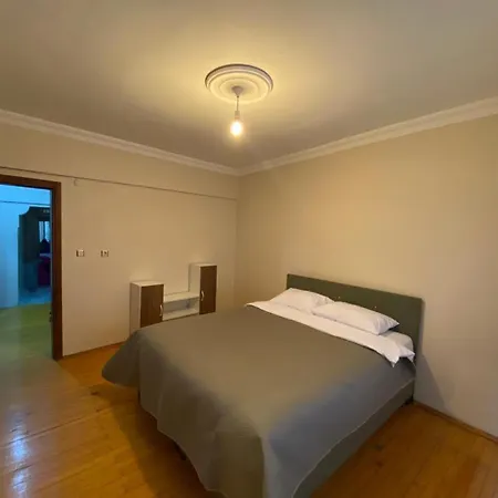 2 Bedrooms Central Area Located 2 Floor Apartment *