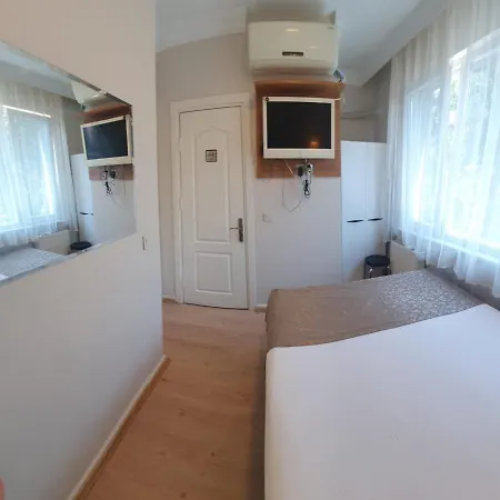 Taksim Life House *