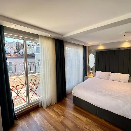 Kaya Est 1985 * Estambul