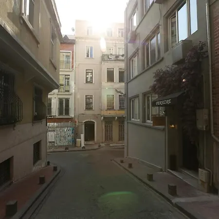 Perazre Istanbul