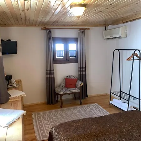Tom Square Boutique Hotel