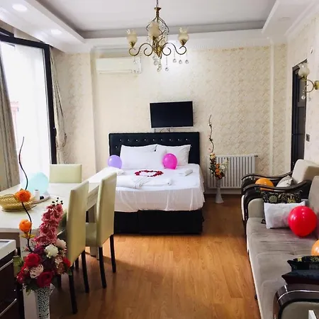 Apartahotel Ayasofya Family Süit *