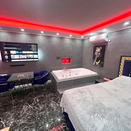 Oda ve Kahvaltı Levent Palace Jakuzili *