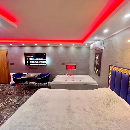 Levent Palace Jakuzili Oda ve Kahvaltı