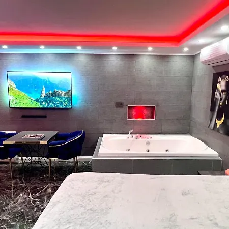 Oda ve Kahvaltı Levent Palace Jakuzili *