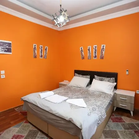 Taksim Pandora
