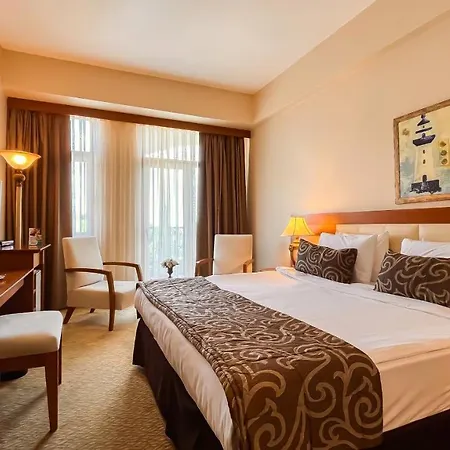 Hotel The Sign & 5*