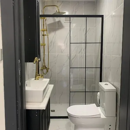 Apartment Nearby Taksim Spacious Flat With Duble Bed *
