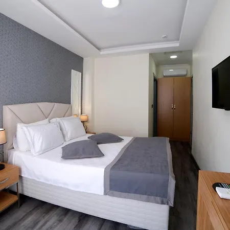 Almina Hotel 3*