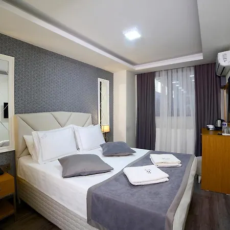 Almina Hotel 3*