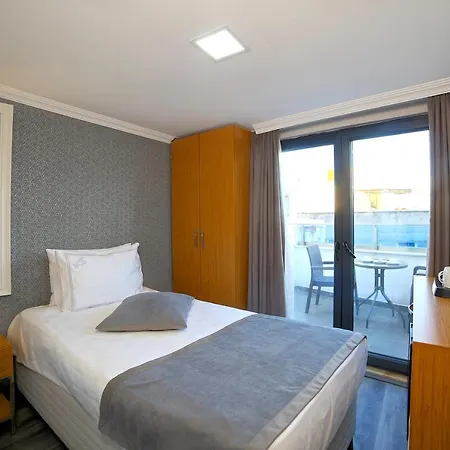 Almina Hotel