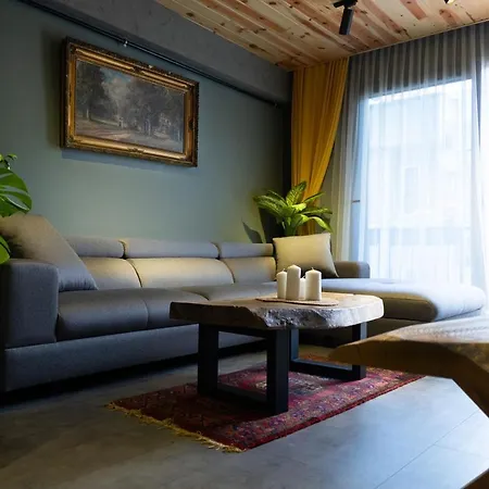 Luxury Of A With The Comfort Of In The Center Of Kadikoy