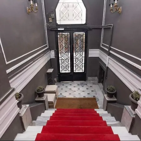 Renovated Art Deco Charm In The Heart Of Nisantasi Apartmán *