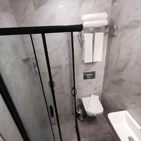 Luxx Garden Szálloda 3*