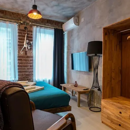 Classy Furnished Studio In The Heart Of Karakoy *