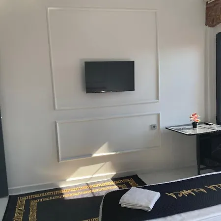 Apartment Nearby Taksim Spacious Flat With Duble Bed *