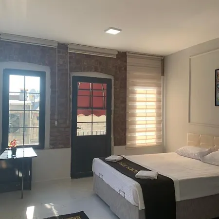 Nearby Taksim Spacious Flat With Duble Bed Apartment Istanbul