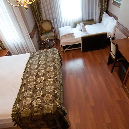Ferman Old -special Category Otel
