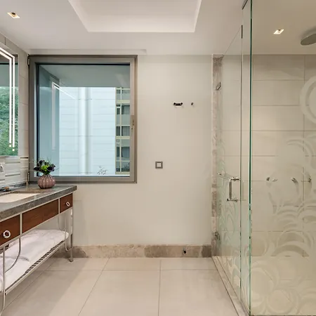 The Artisan Mgallery Отель 5*