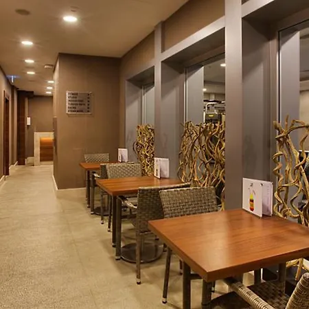 Отель Dedeman Bostanci & Convention Center Стамбул