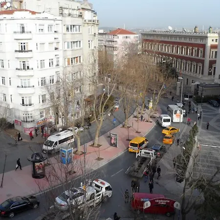 Star Taksim 3*