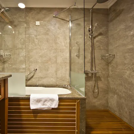Glk Premier Acropol & Hotel 4*