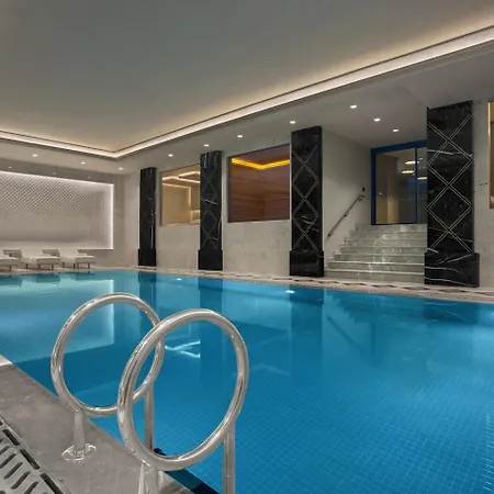 Lazzoni 5*