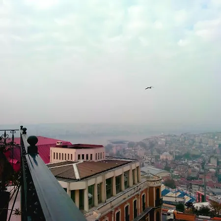 Hotel The Pera Hill 4*