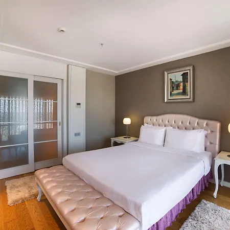 Radisson Residences Avrupa Tem Hotel