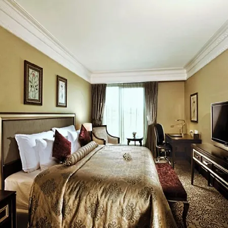 Hotel Crowne Plaza By Ihg