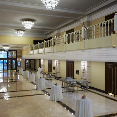 Hotel Crowne Plaza By Ihg Istanboel