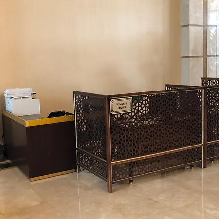 Crowne Plaza By Ihg