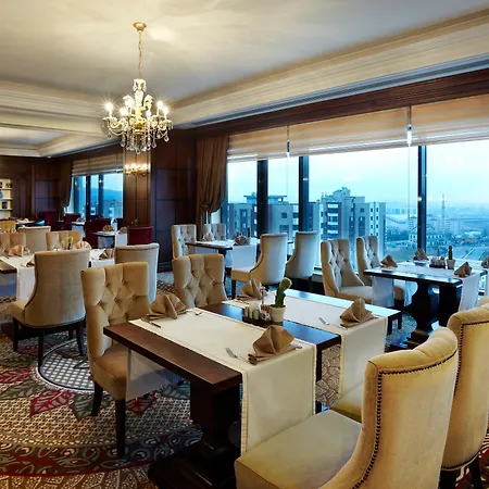 Crowne Plaza By Ihg Hotel 5*