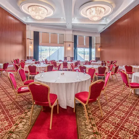 Crowne Plaza By Ihg Hotel
