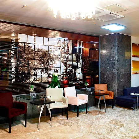 Ramada By Wyndham Pera Taksim מלון