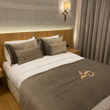 Hotel Lady Diana 4*