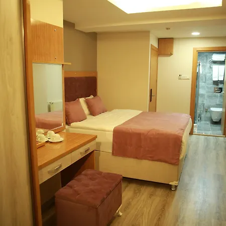 Hotel Black Pearl 3*