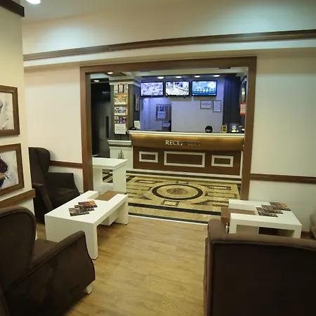 Black Pearl Hotel