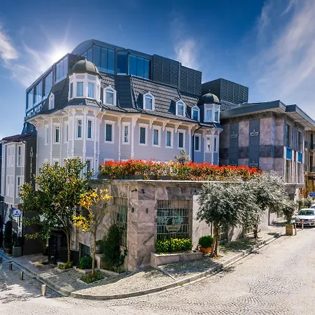 Hotel Amiral Palace Hotel&spa 4*