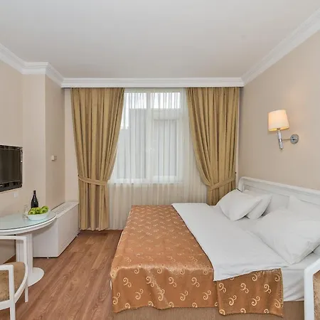 Fuar Hotel 3*