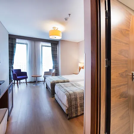 The Meretto Old City 4*