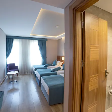 The Meretto Old City 4*
