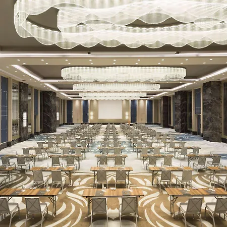 Wyndham Grand Levent & Conference Center Hotel Istanboel