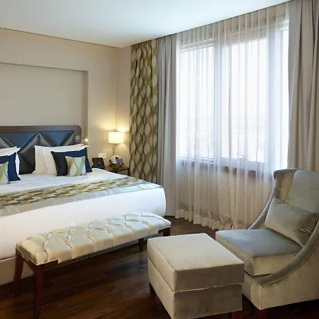 Crowne Plaza Oryapark By Ihg 5*