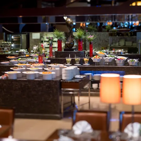 Titanic Business Kartal Hotel
