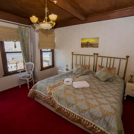 Hhk Hotel 4*