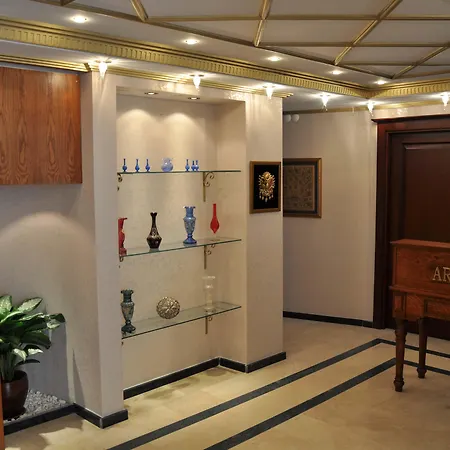 Отель Aruna Boutique 4*